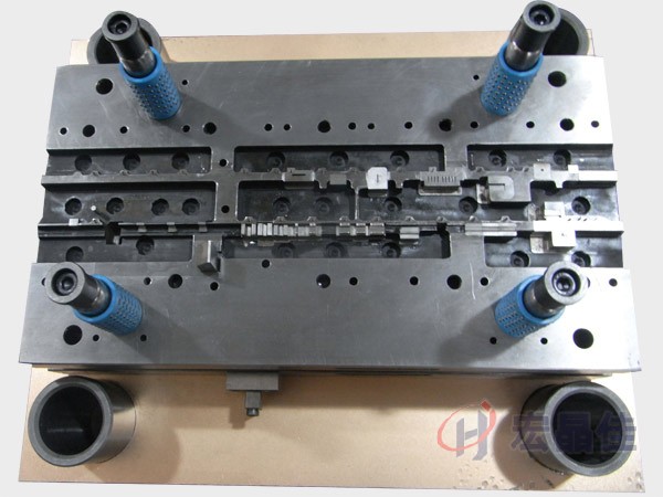 Plastic mold