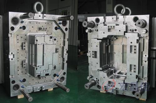 Plastic mold